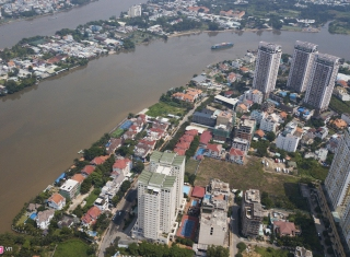 Biệt thự ở Thảo Điền bịt kín lối ra bờ sông Sài Gòn