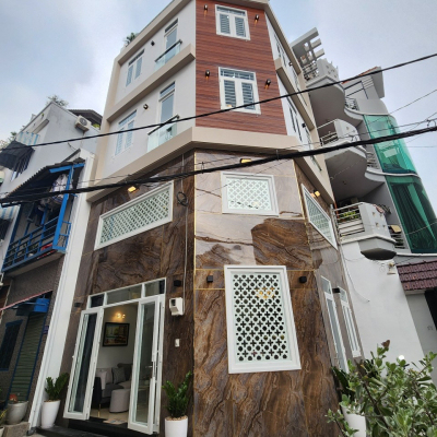 NHÀ CHỊ PHỤNG - Q.BÌNH THẠNH